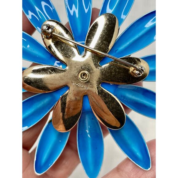 Vintage Sarah Coventry Blue & Gold Enamel Flower Brooch Pin